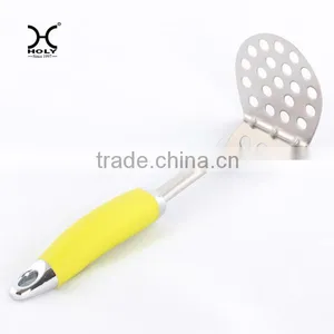 Smooth Potato Masher With Yellow Handle thumbnail-1