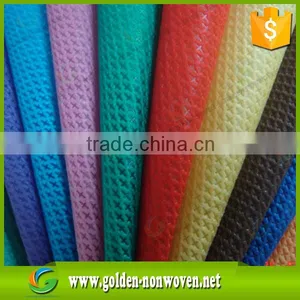 Polypropylene Nonwoven Fabric With Cross Design, Cross Non Woven Fabric in Roll for pp Cambrelle thumbnail-5