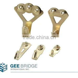 Extra Heavy Duty Picture Hanger thumbnail-1