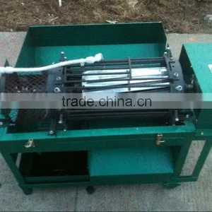Industrial Green Walnut Cleaning Machine/New Green Walnut Peeling Machine/ Green Walnut Cracker thumbnail-4