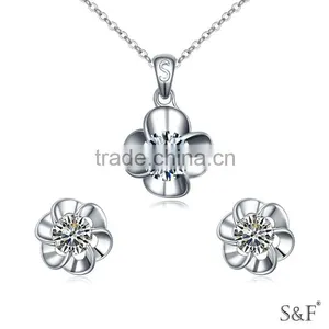 17497 Beautiful Women Clear Stone Flower Set thumbnail-1