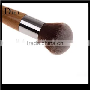 Wholesale on Custom Logo Powder Makeup Brushes thumbnail-2