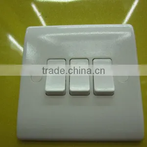 13 Amp Switched Socket thumbnail-1