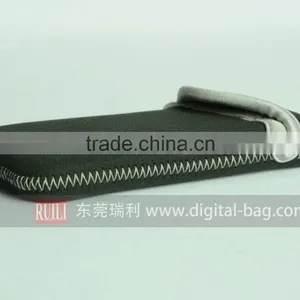 Simple Neoprene Flexible Digit Camera Casephone Pouch thumbnail-3