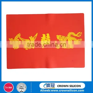 Chinese Style Dragon and Phoenix Heat Resistant Silicone Kitchen Table Mat thumbnail-1