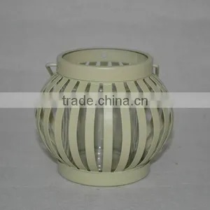 Metal Chinese Lantern thumbnail-1