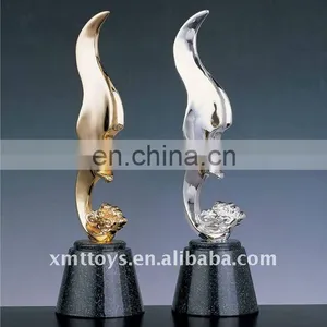 2011 Crystal or Metal Craft Suitable for Home or Office Decor thumbnail-1