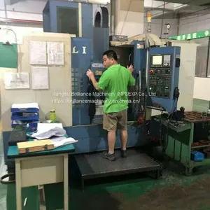 Taiwan DAHLIH 1020 Vertical Machining Center thumbnail-4