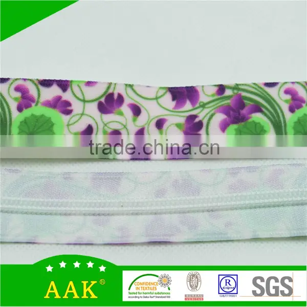 Nylon Long Chain Water Resistant Reflective Zipper photo-4