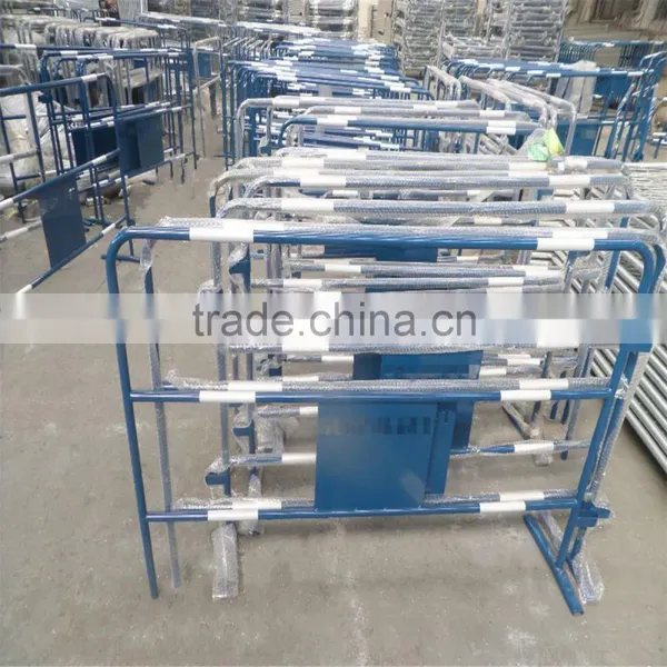 Bule Powder Coating Crowd Control Barrier With LOGO Traffic Barrier Reflective Tape photo-3