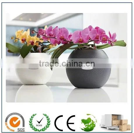 2015 Newest Self Watering Planters