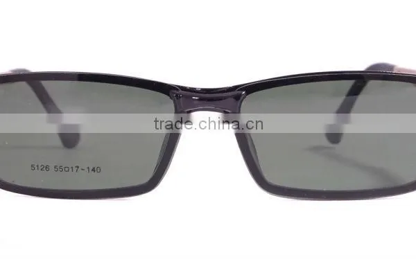 Men Full Rim TR90 Fashion Magnetic Clip On Polarized Sunglasses 2015 photo-2