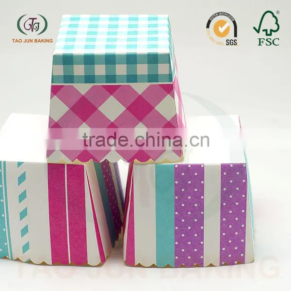 Square Cupcake Liners Box photo-4