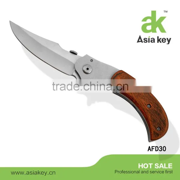 Outdoor Camping Hunting Knife Folding Knife Defense Bear Claw Knives photo-6