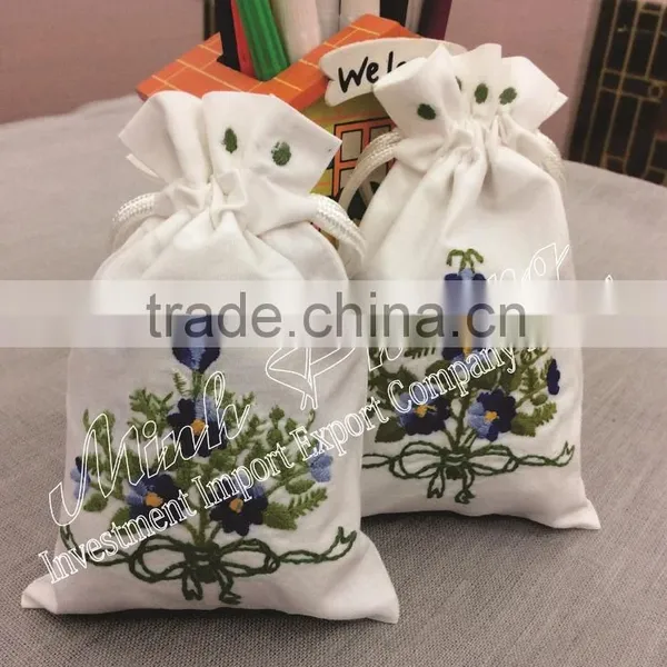 Air Refresh Flower Embroidery Fragrant Bags/ Sachet Powder/ Cloths Bag photo-2