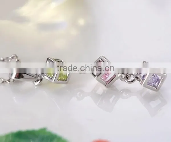 Website China 925 Sterling Silver Tricolor CZ Cube Pendant Necklace photo-4