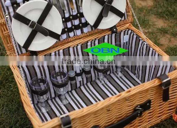 Rattan Material 4 Person Hand Woven Wicker Picnic Basket for Sale photo-4