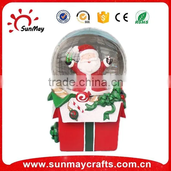 Hight Quality Custom Made Resin Christmas Santa Snowman Snow Globes photo-2