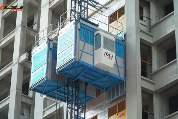 Professional Manufacturer SC200/200 Double Cages 0-33m/min Construction Hoists photo-3