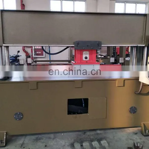 Foam Leather Cutting Machine/PP Woven Bag Making Cutting Machine photo-4