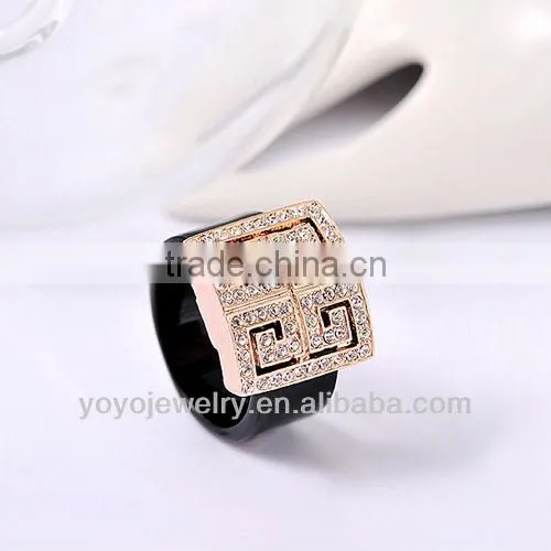 Light Weight Finger Ring for Men Crystal Acrylic Ring Jewelry photo-2