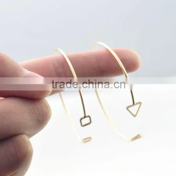 S>>>>Trendy Geometric Double Triangle Bangle Alloy Plated Gold Silver Design Opening Classic Bangles/ photo-4
