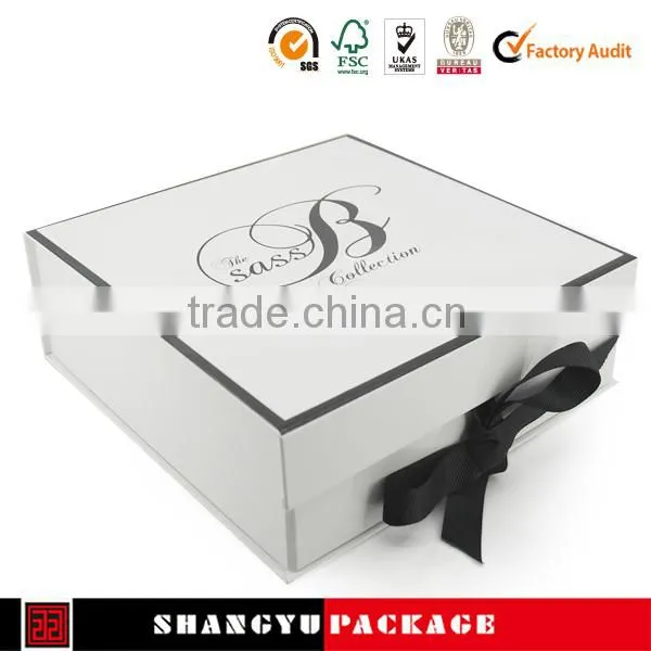 Folding Clothing Boxes
