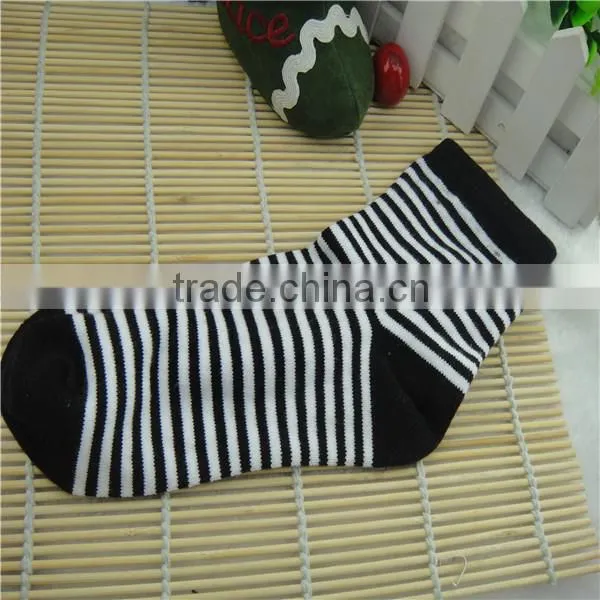 Factory Wholesale Custom Girl Stripe Black Color Tight Socks Cotton