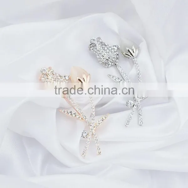 Personalized Flower Design Metal Gold Lapel Pin For Sales photo-6