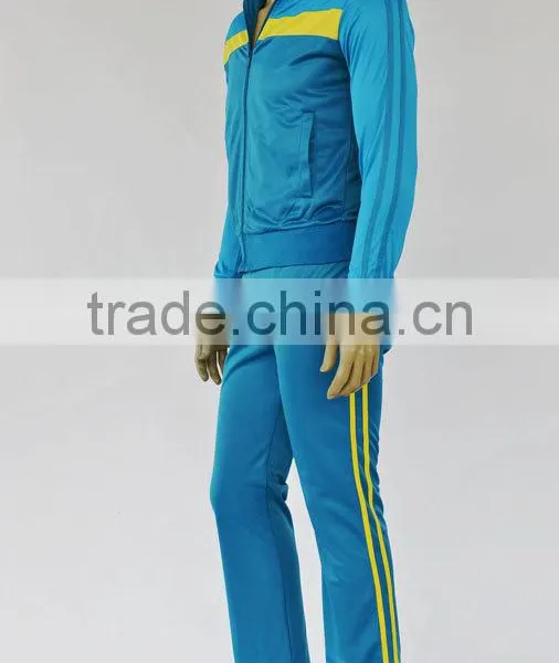 Female Sports Wear With Mesh Panel Polytricot Sets With Hood photo-4
