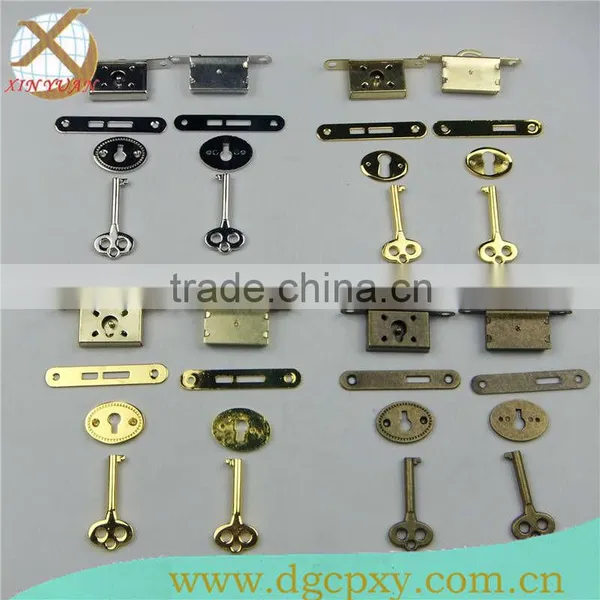 Fashion Cosmetic Box Locks