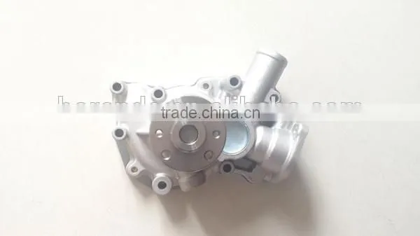 Excavator Engine Parts 3LD1 Engine Water Pump photo-2