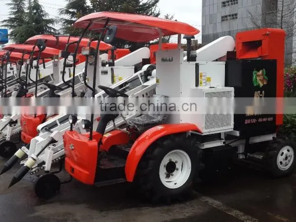 Wheel Type Self Procelling Peanuts Combined Harvester Machine photo-2