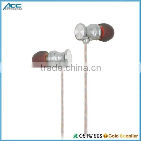 2016 Fashion Metal In-ear Earbuds Earphones With Colorful Aluminum Housing and 3.5mm Gold Plated Stereo Plug Earpieces photo-4