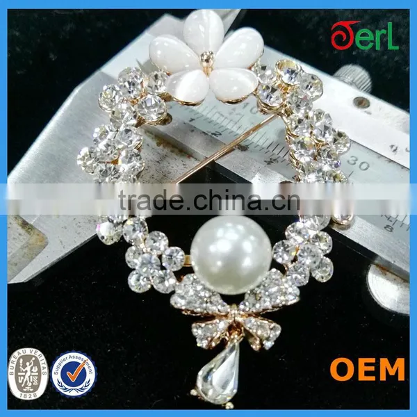Elegant Round Pearl Flower Ribbon Buckle Sliders for Wedding Invitation photo-4