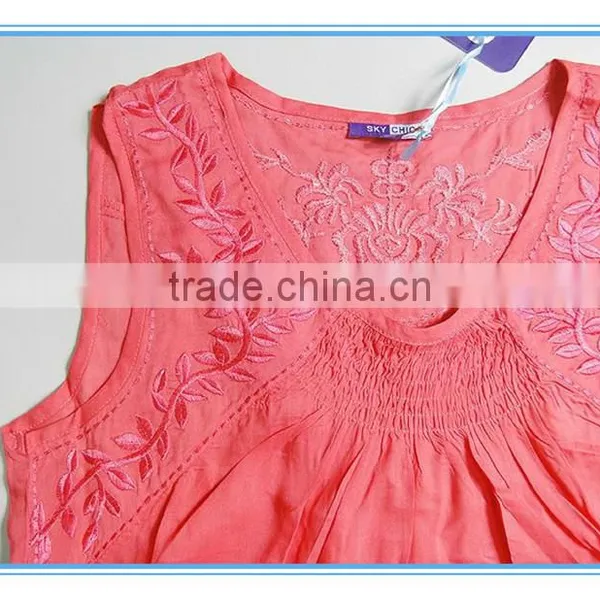 2016 New Design Embroidery Women Tank Tops Wholesale photo-3
