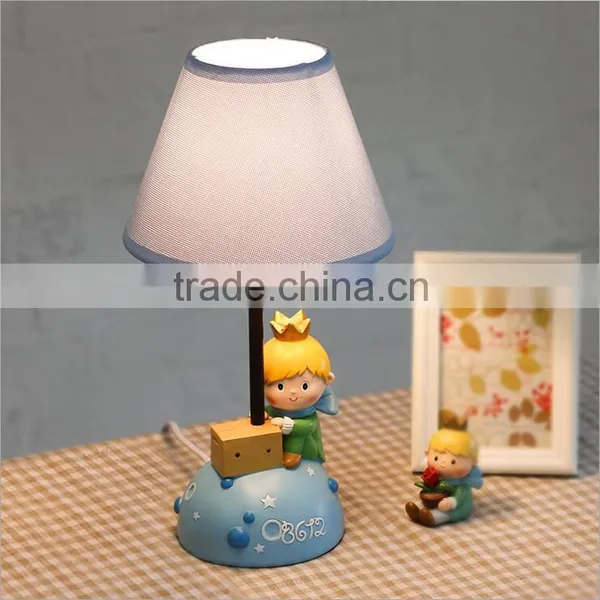 Creative Cartoon Children Reading Prince Shaped Resin Led Table Lamp photo-5