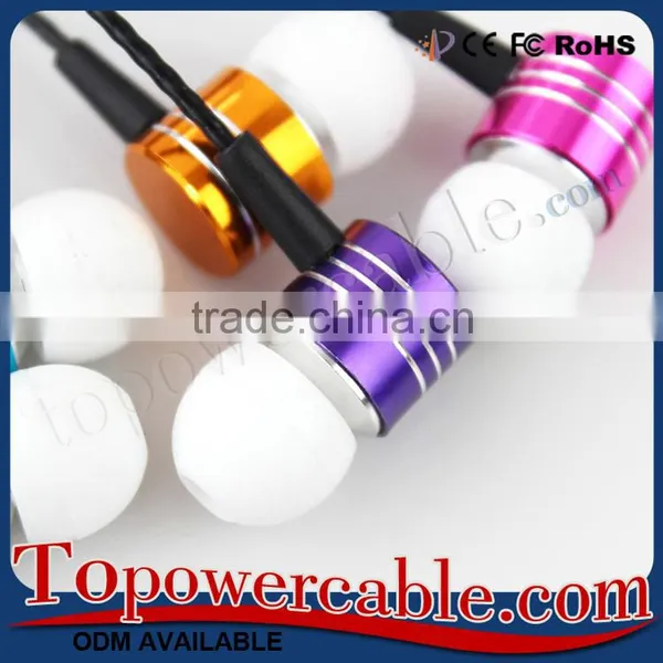 2016 Hot Sale Factory Price Premium 3.5mm In Ear Earphone Headphone With Mic photo-3