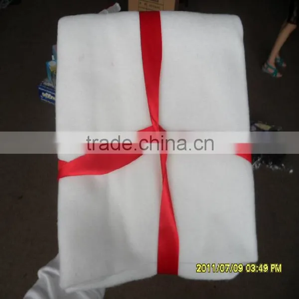 Fine Polyester Fleece Gift Blanket With Ribbon Bound Packaging photo-2