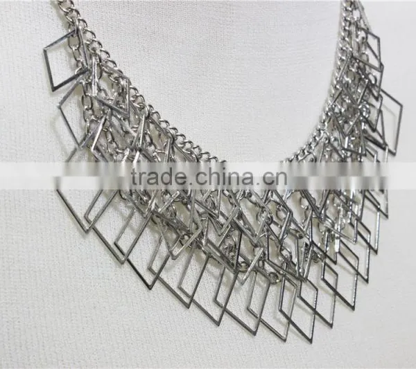 Newest Gold & Silver Necklace Short Chain Lozenge-shaped Charm Wholesale photo-4