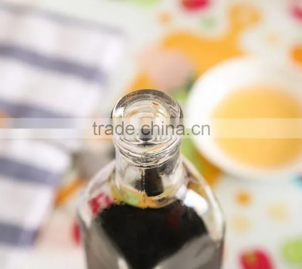 500ml Clear Glass Oil Vinegar Bottle With Plastic Green Dispenser photo-4