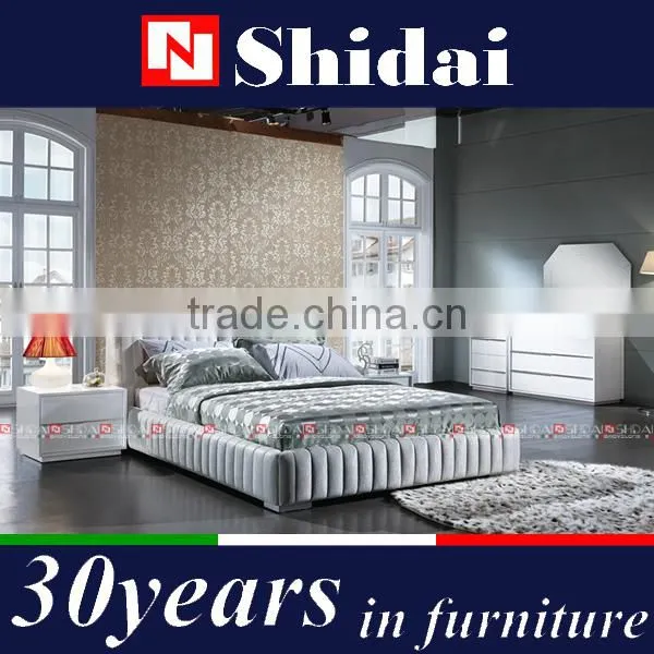 Contemporary White Leather Queen Size Bed & Adjustable Headboard B908 photo-2