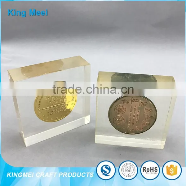 New Fashion Cheap Acrylic Desk Paperweight Acrylic Coin Case photo-5
