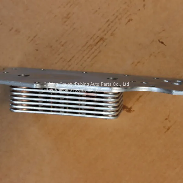 Qsb6.7 Oil Cooler Core 3959031 4896407 3975818 Head 3971662 3960067 photo-2