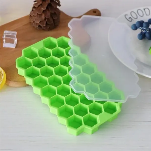 37-Hexagon Silicone Ice Cube Trays Food Grade Flexible Ice Cube Molds Honeycomb Shapes Easy Release Ice Maker for Whiskey Cocktail