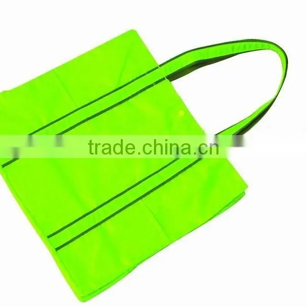 Non Woven Customized Eco Bag/Eco Shopping Bag With Customized Logo photo-3