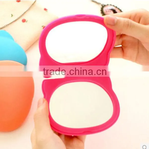 2014 Hot Selling Mini Decorative Portable Cosmetic Silicone Mirror