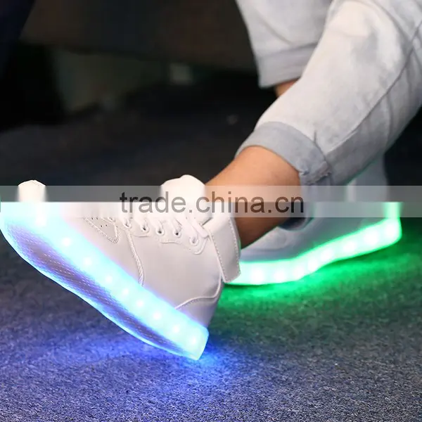 2016 New Wave Pure Black/white Sport Casual Shoes With 7 Colors LED Luminous Lights and USB Charger Cable photo-3