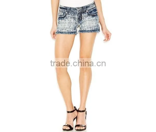 Aztec-Print Frayed Short Shorts, Medium Wash photo-2