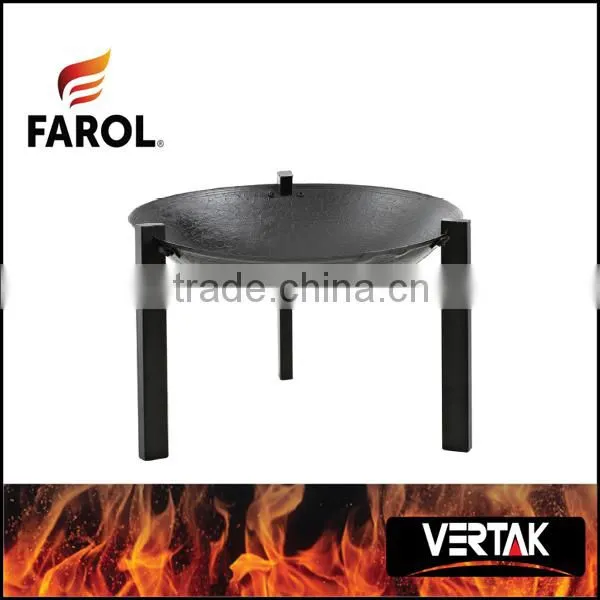 Outdoor Cast iron firepits with three legs